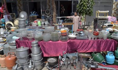 پخواني مامورين: د ډوډۍ پیدا کولو له پاره د کور سامان خرڅوو