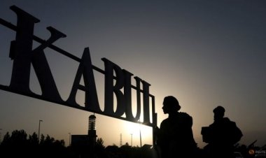 امريکا کې مېشت افغانان کولی شي افغانستان ته پيسې ولېږي