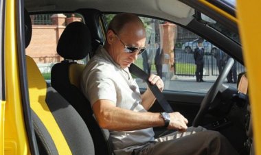 پوتین: د شوروي اتحاد له ړنګېدو وروسته مې د اضافي عاید لپاره ټیکسي چلوله