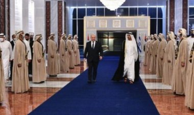 متحدو عربي اماراتو ته د اسراييل لومړي وزیر سفر؛ نفتالي بېنت له ولیعهد محمد بن زاید سره لیدلي