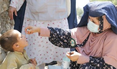ملګري ملتونه: پاکستان کې افغان ماشومانو ته د پولیو ضد واکسین کېږي