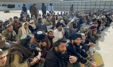 دهلمند له مرکزي زندان څخه ۲۱۸ تنه بنديان خوشي سول.