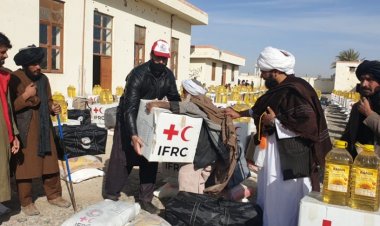 افغاني سرې میاشتي په مارجې ولسوالۍ کي د ۲۵۰ بې وزلو کورینو سره د خوراکي او غیري خوراکي توکو مرسته وکړه