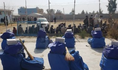 لښکرګاه کي د۱۷۲ سیلاب ځپلو کورنیو سره  نغدي او دخوراکي توکو مرسته وسوه