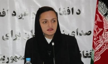 د میدان وردګو پخوانۍ ښارواله ظریفه غفاري وايي، افغانستان ته ستنه سوې ده