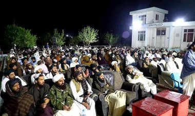 زابل کي بادام ګل  دودیزه کلنۍ مشاعره تر سره سوه!