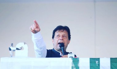 عمران خان ته د نه باور رایه؛ د اپوزېسیون ګوندونو غونډه پای ته ورسېده