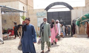 هلمند مرکزي زندان څخه ۳۷ زندانیان آزاد سول.