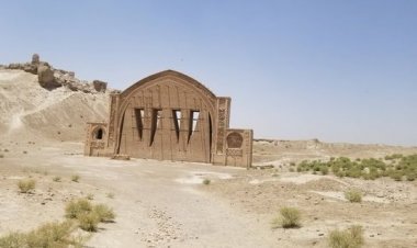 دبست قلعه یو شمیر برخي د ورانیدو له خطر سره مخ دي .