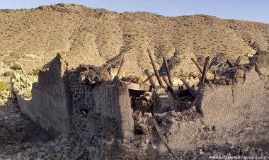 افغانستان کې زلزله: لږترلږه ۲۸۰ کسان وژل شوي، سلګونه ټپيان دي