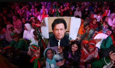 عمران خان: له ټاکنو پرته بله هر لار به پاکستان د لا ډېر سیاسي او اقتصادي کړکېچ خوا ته یوسي