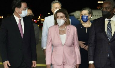 د تایوان ولسمشرې سره د پلوسي لیدنه؛ چین دا سفر 'اور سره لوبې' بللې