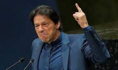 د پاکستان سیاسي کړکېچ؛ عمران خان په ترهګرۍ تورن سوی