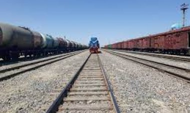 ا ا ا : له چين افغانستان ته د سوداګرۍ مالونو لومړنۍ جوپه را روانه سوه