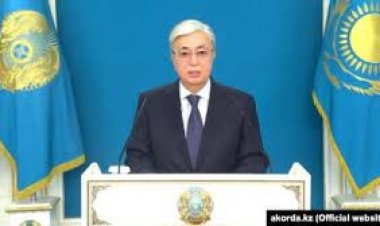 د قزاقستان ولسمشر یو نوی قانون توشېح کړ