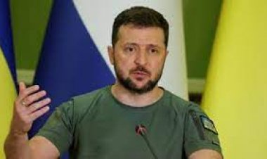 زلنسکي د روسيې پر وړاندې د جګړې ډګر کې د برياوو يادونه کړې