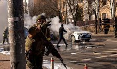 زلنسکي: د جګړې په لومړۍ کرښه سخته نښته سوې