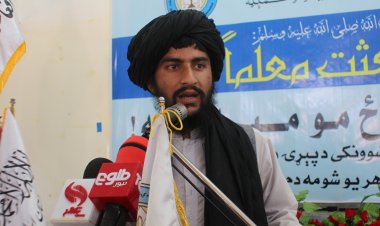 هلمند دولتي پوهنتون کي د ښوونکي نړیواله ورځ ولمانځل سول.
