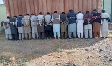 د کندوز ولایت امنیه قومندانۍ چې امنیتي کسانو په تېرو ۲۴ ساعتونو کې د دې ولایت په بېلابېلو برخو کې ۱۶ کسان نیولی دي.