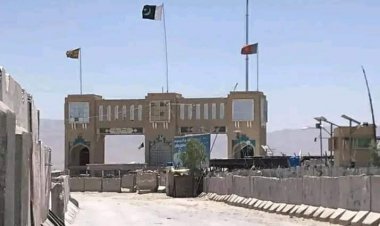 د ‎کندهار له سپین بولدک څخه چمن ته پر ورتلونکې لاره نامعلوم کس پر پاکستاني سرتیرو ډزې کړي چې له امله یې یو پاکستانی عسکر وژل سوی دی.