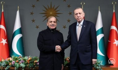 ترکيې او پاکستاني چارواکو د افغانستان په اړه خبرې کړي.