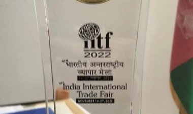 افغان محصولاتو د هند نړيوال نندارتون کې د سرو زرو ايوارد ګټلی دی.