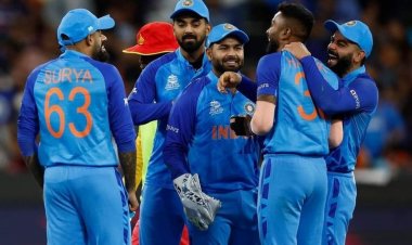 د هند او بنګله دېش تر منځ د کرېکټ يو ورځنيو لوبو د لړۍ وروستۍ سيالي هند د ۲۲۷ منډو په لوی توپير وګټله.