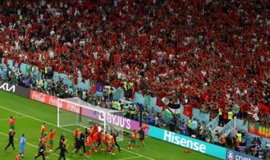 مراکش او فرانسه په دویمه نیمه پایلوبه کې لوبېږي