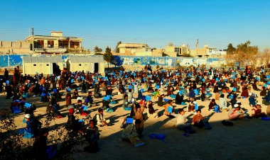 دلښکرګاه ښار زده کوونکې.