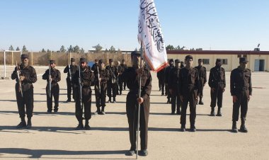 هلمند کې د پولیسو ښوونیز او روزنیز مرکز څخه ۵۰ تنه سرتیري تر یوی میاشتي زده کرو وروسته فارغ سول.