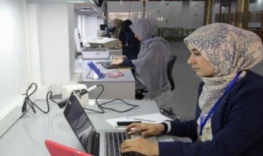 د امريکا او اروپا په شمول ملګرو ملتونو افغانستان کې پر ښځینه کارکوونکو د کار بندېز په اړه  غبرګون ښودلی