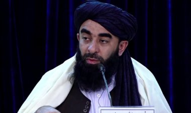 د ا.ا ویاند ذبیح الله مجاهد، د ا.ا له خوا په کورنیو او بهرنیو موسسو کې د ښځو دندو ځنډولو پرېکړې ته د بهرنیانو پر غبرګون نیوکه کړې.