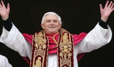 پخوانی پاپ بنډیکټ د ۹۵ کالو په عمر ومړ