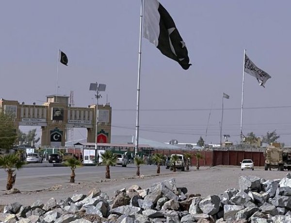 Pakistan army says 7 killed by Taliban gunfire