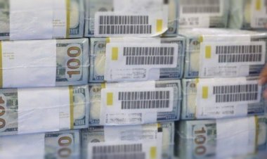 ‏د افغانستان بانک  د افغانۍ د ارزښت ساتلو په موخه د  داوطلبۍ له لارې ۱۵ میلیونه امریکايي ډالر لیلاموي.