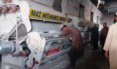 ‏د هلمند په مرکز لښکرګاه کې د ۶۵ میلیونه افغانیو په پانګونه د پنبې یوه فابریکه پرانیستل سوه