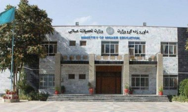 د لوړو زده کړو وزارت له لورې کانکور آزموینه کې د نجونو پر نوم‌لیکنه بندیز ولګید.