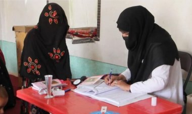 په افغانستان کې د روغتیا نړیوال سازمانڅانګه وايي، د روغتیايي خدماتو وړاندې کولو کې د ښځینه کارکوونکو کار او زیار مهم دی.