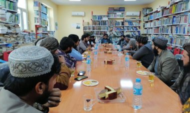 هلمند کې د خبریالانو، رسنیو مسئولینو او دولتي ویاندویانو ترمنځ د همغږۍ غونډه ترسره سوه