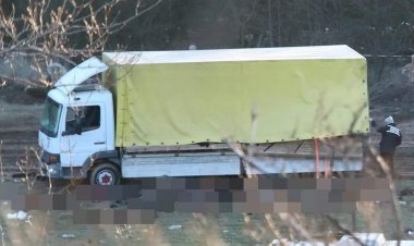 اروپا ته په قاچاقي لارو روان ۱۸ تنه افغانان بلغاريا کې په یوه لارۍ موټر کې مړه سوي دي.