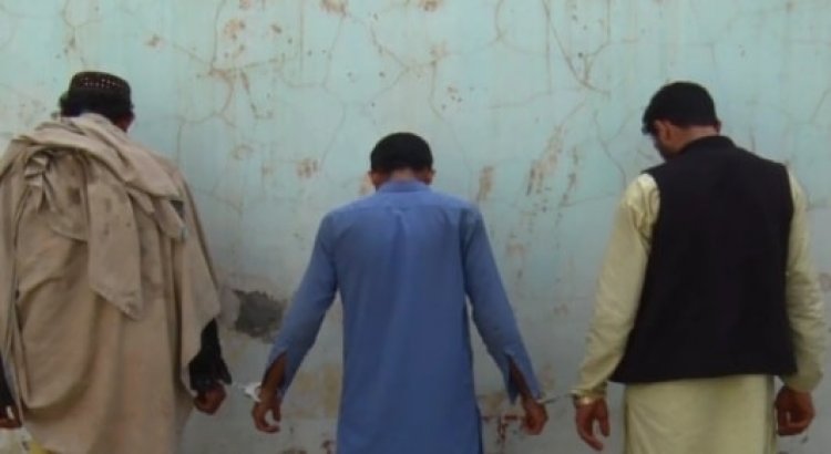 امنيتي چارواکي وايي، په ننګرهار کې يې ۳ تنه د وسلو او مهماتو سره نیولي دي