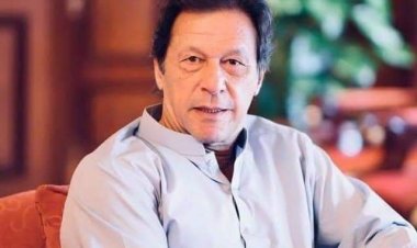 اسلام اباد یوې محکمې د پخواني لومړي وزیر عمران خان د نیولو امر کړی دی.