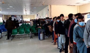 د کډوالو او ستنېدونکو چارو وزارت په تېرو دوو ورځو کې له ایران څخه د نژدې ۵زره افغان کډوالو د ستنېدو خبر ورکړی دی.