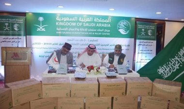 کابل کې د سعودي عربستان سفارت ویلي، چې هېواد یې له افغانستان سره د ۱۰۰ ټنه خرما مرسته کړې.