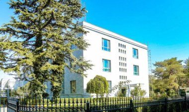 د افغانستان د بهرنیو چارو وزارت د ویاند مرستیال پر خپله ټوېټر پاڼه پاکستان ته د بهرنیو چارو د سرپرست وزیر سفر تایید کړ.