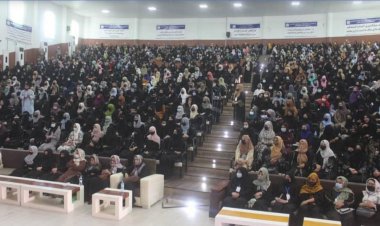 بلخ کې د انجونو په ګډون له ۳۰۰٠ تنو څخه د نرسنګ او قابلګۍ برخو کې د کانکور ازموینه واخيستل سوه.