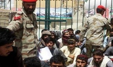 سرپرست حکومت: کوربه هېوادونه دې د کډوالو حقونه ته درناوی وکړي