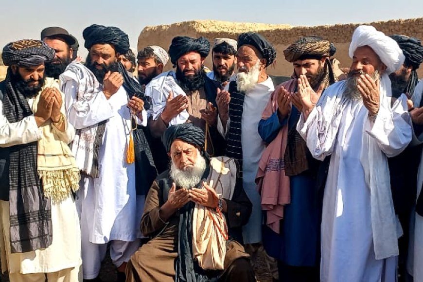 هلمند کې د ۴۶ کیلومتره سړک د جوړولو چارې پیل سوې