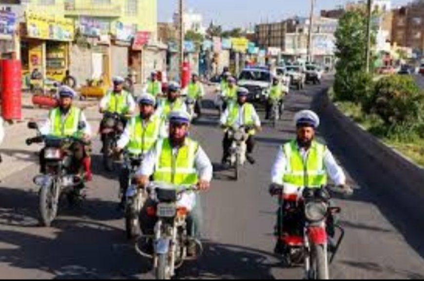 د هلمند امنیتي مسوولین وایی له هغو موټر چلوونکو سره به قانوني چلند وسي چې له ترافیکي قوانینو څخه سرغړونه کوي.